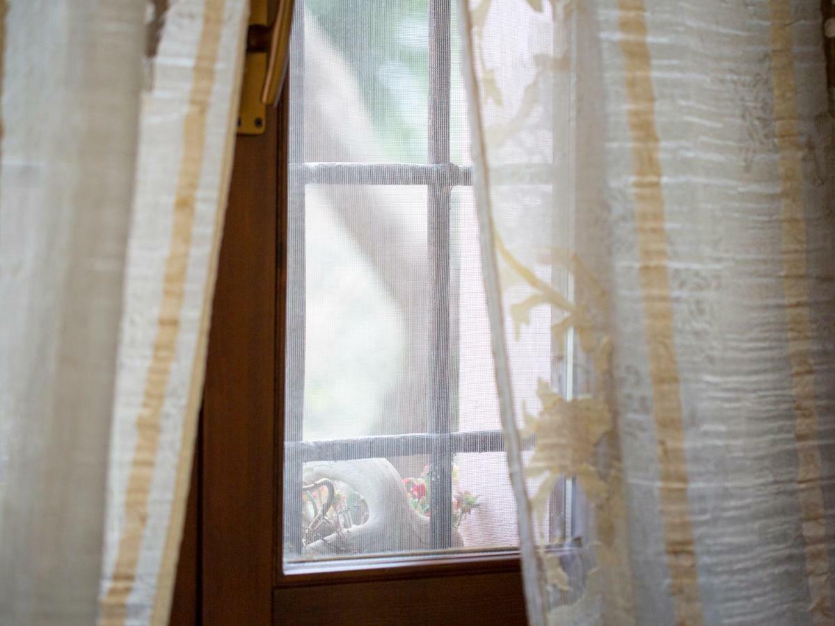 Al Guado Di Assisi B&B Бастия Умбра Екстериор снимка
